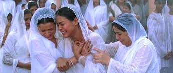 Bazen Sevinç Bazen Hüzün Fotoğrafı