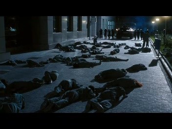 Yaşayan ölülerin Dönüşü 4 fotoğrafı