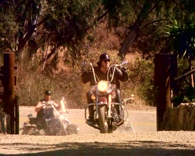 Motorsikletli çocuklar Fotoğrafı