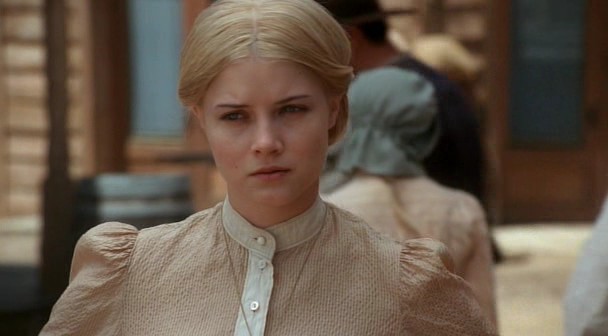 Love Takes Wing Fotoğrafı