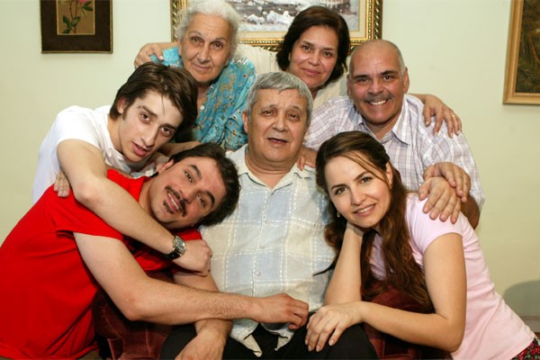 Geniş Aile Fotoğrafı