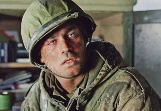 Iluminados Por El Fuego Fotoğrafı