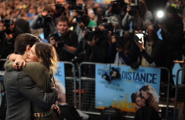 Seni Uzaktan Sevmek Fotoğrafı