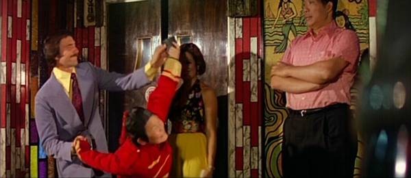 Tie Jin Gang Da Po Zi Yang Guan Fotoğrafı