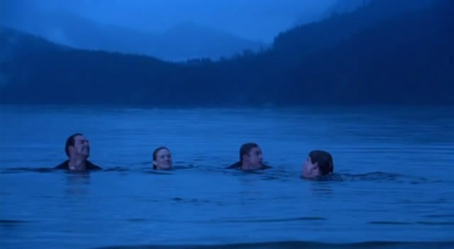 Dünyanın Merkezine Yolculuk fotoğrafı