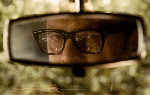 Tek Başına Bir Adam Fotoğrafı