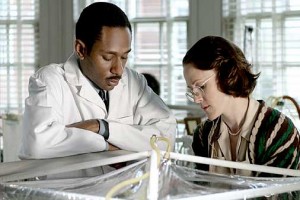 Tanrıyı Oynayanlar Fotoğrafı