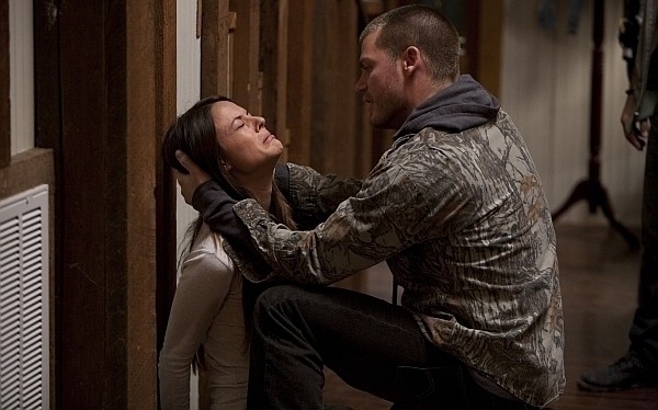 Mezarına Tüküreceğim Fotoğrafı