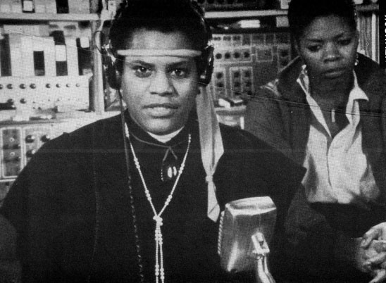 Ateşlere Doğmak fotoğrafı