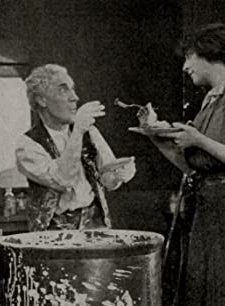 The Middleman (1915) afişi