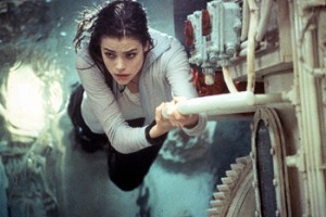 James Bond: Dünya Yetmez fotoğrafı