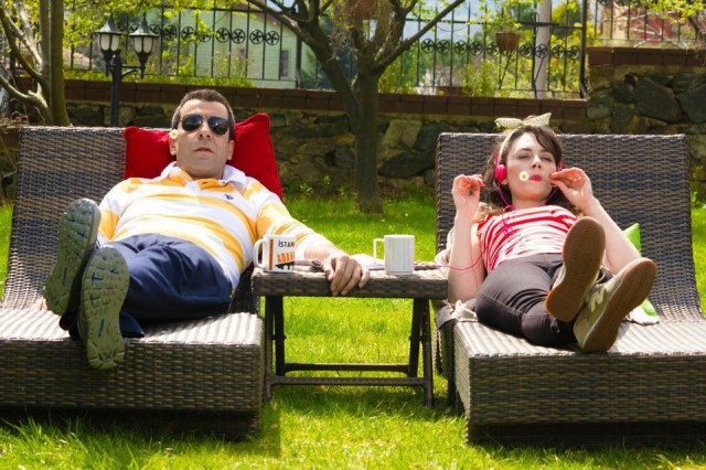 1 Kadın 1 Erkek fotoğrafı