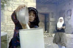 Selvi Boylum Al Yazmalım Fotoğrafı