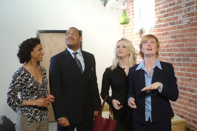 Closing Escrow Fotoğrafı