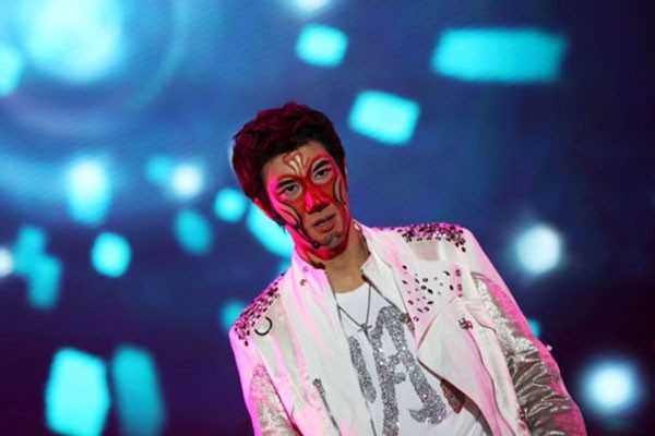 Love In Disguise Fotoğrafı