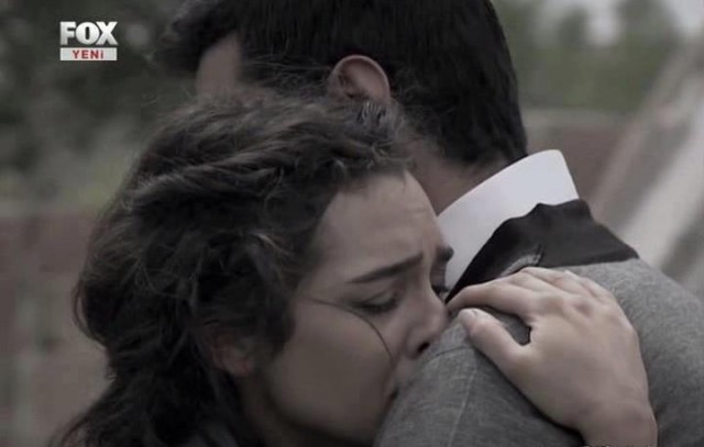 Yer Gök Aşk Fotoğrafı