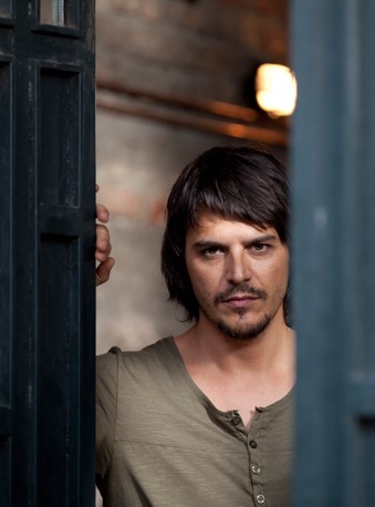 Aşk Tesadüfleri Sever Fotoğrafı