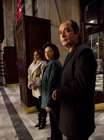 Aşk Tesadüfleri Sever Fotoğrafı