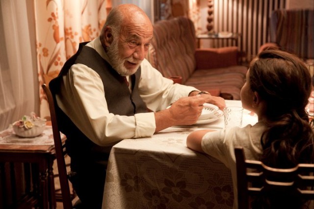 Aşk Tesadüfleri Sever Fotoğrafı