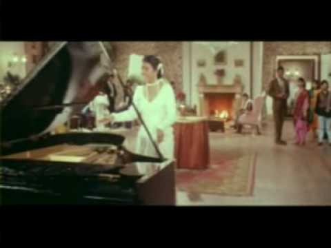 Yeh Dillagi fotoğrafı