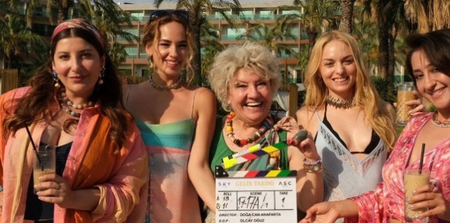 "Gelin Takımı" Filminden Yeni Fragman Geldi!