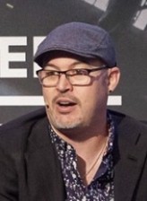 Mike Jones fotoğrafı