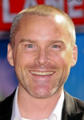 Roger Craig Smith fotoğrafı
