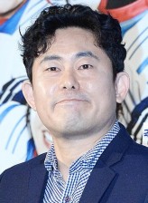 Kim Jong-hyeon (i) fotoğrafı