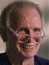 James Lewis fotoğrafı