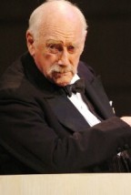 Graham Crowden Fotoğrafı