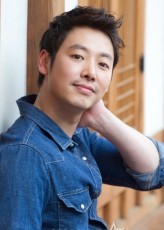 Kim Dong-Wook fotoğrafı