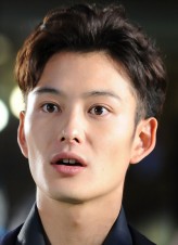 Masaki Okada fotoğrafı
