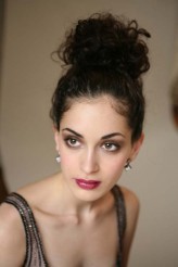 Justine Cotsonas fotoğrafı