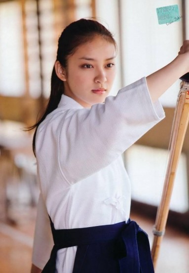 Emi Takei Fotoğrafı