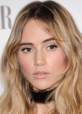 Suki Waterhouse fotoğrafı