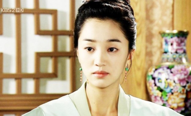 Soo Ae Fotoğrafı