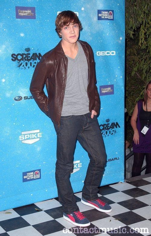 Chris Massoglia fotoğrafı