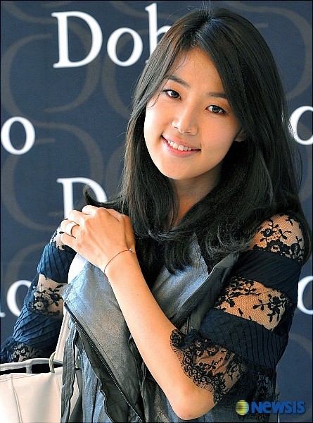 Kim Jung Hwa fotoğrafı