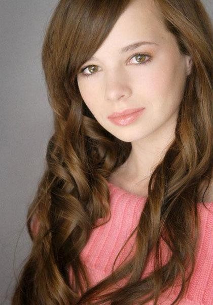 Ashley Rickards Fotoğrafı