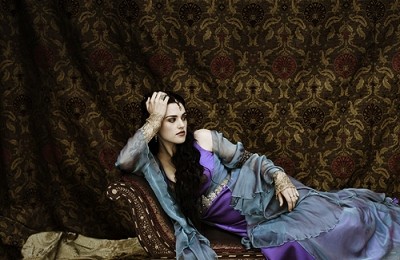 Katie McGrath Fotoğrafı