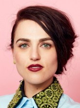 Katie McGrath fotoğrafı