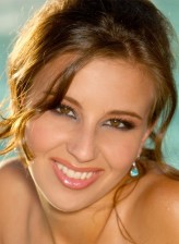 Kelly Kline fotoğrafı