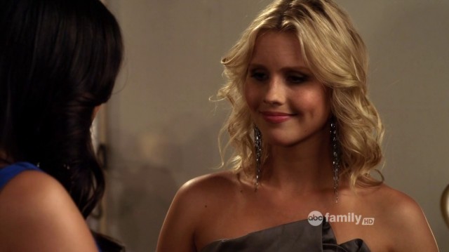 Claire Holt Fotoğrafı