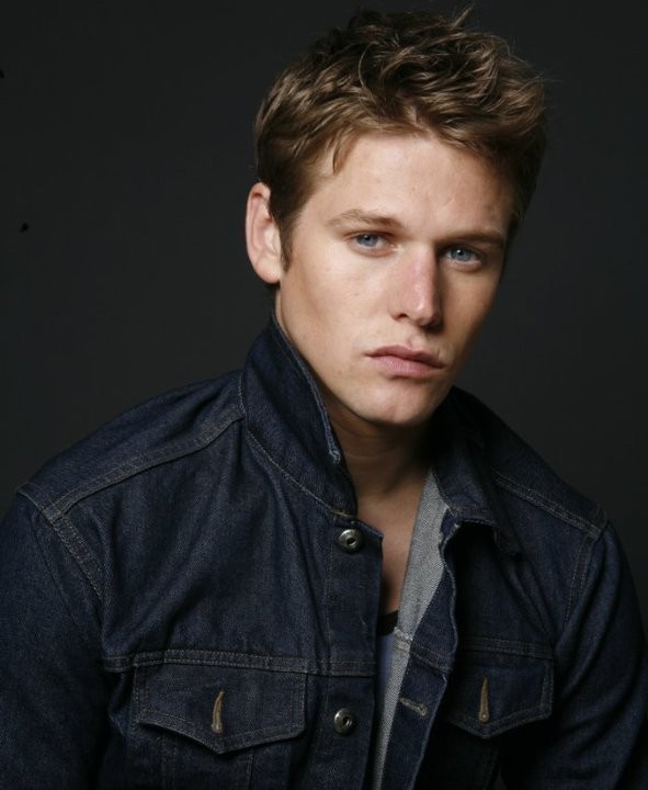 Zach Roerig Fotoğrafı