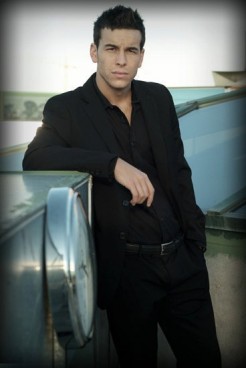 Mario Casas Fotoğrafı