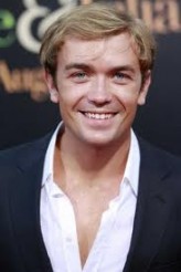 Emrhys Cooper fotoğrafı