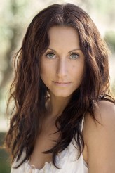 Amanda Barton fotoğrafı