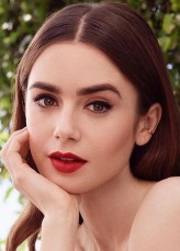 Lily Collins fotoğrafı