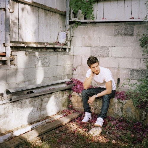 Asher Book Fotoğrafı