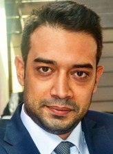 Metin Altınçekiç fotoğrafı